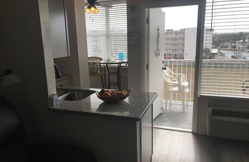 Lenox Park Condo | Condo on oceanfront property less than mile from boardwalk