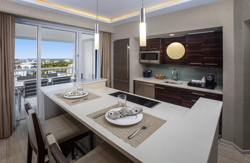 Central Beach Resort | Conrad Fort Lauderdale Beach