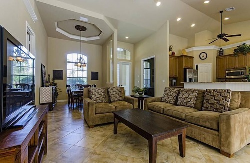 Willoughby Acres House | Conveniently Located, 4BR/3BA, Den, Pool, Close to Beach