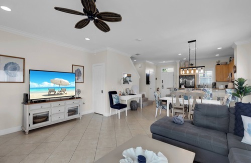 Marathon House | Coral Lagoon Resort and The Boathouse-Marathon FL