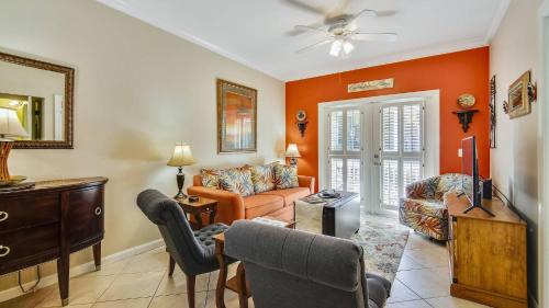 Key West Villa | Coral Palm by AvantStay