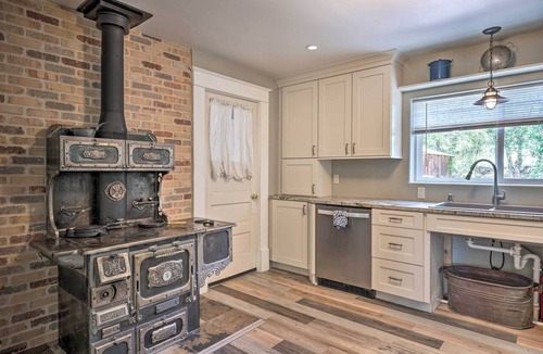 Cotopaxi Cottage | Cotopaxi Escape w/Game Room on Arkansas River!