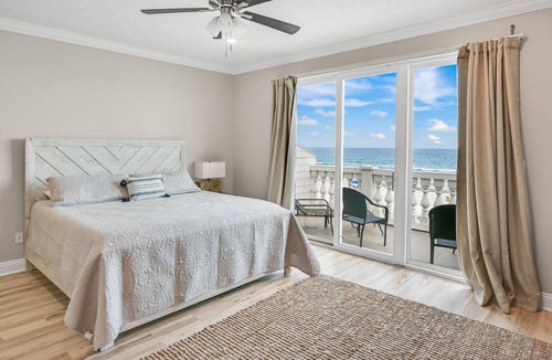 Silver Sands Beach Villa | Cotton Sails - On the Beach - Plunge Pool!