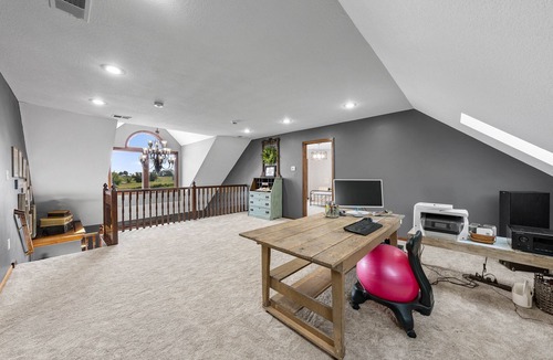 Liberty House | Country Paradise, 9 acres, Pool, Rec Center