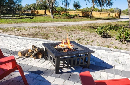 Sanford House | Country Quiet | 1.05 Protected Acres | All-New Interior | Gas Grill & Firepit