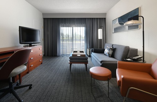Las Colinas Hotel | Courtyard by Marriott Dallas Las Colinas