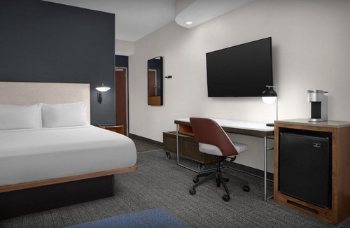 Downtown Hotel | Courtyard by Marriott Pensacola Downtown