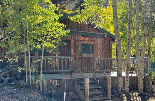 Red River House | Cowboy Cabin In Red River