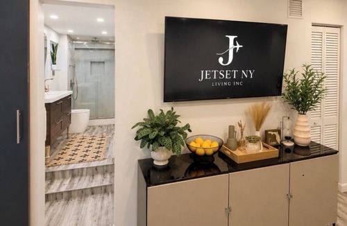 Golden Glades Apartment | Cozy 1-bedroom studio in welcoming North Miami Beach with AC