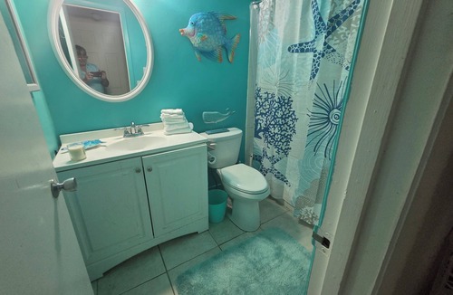 Park East Condo | Cozy 1-bedroom condo in Sarasota within minutes from Siesta Key and Lido Beach