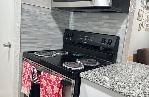 Midland Condo | Cozy 1-bedroom condo with an office
