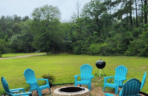 Conroe Apartment | Cozy 1 bedroom on 13 acres
