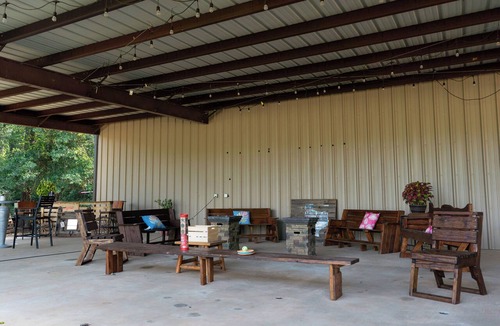 Conroe Apartment | Cozy 1 bedroom on 13 acres