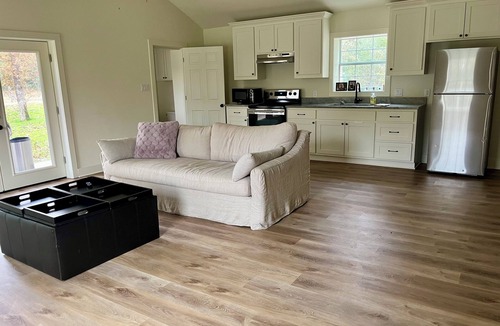 Wellborn Cottage | Cozy 1-bedroom cottage in marvelous College Station with AC