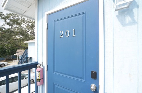 Tropic Condo | Cozy 1BR Apt w/Kitchenette | Near EGAD & Beaches