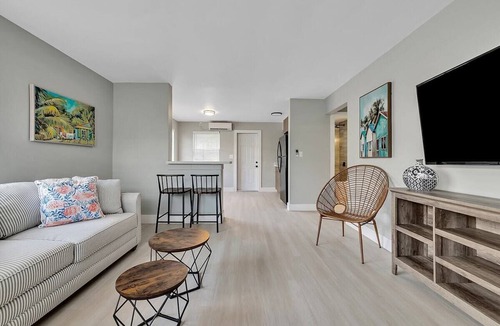 North Beach Apartment | Cozy 1BR Seaside, Steps to Hollywood Beach & More