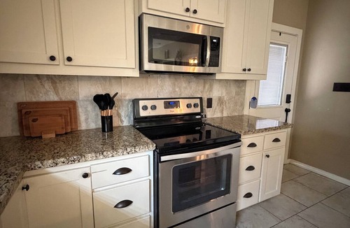 Bryan Apartment | Cozy 2-bedroom Casita with a country feel.