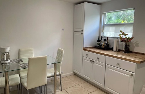 Pompano Beach Cottage | Cozy 2-bedroom cottage, 3 miles to marvelous Beaches