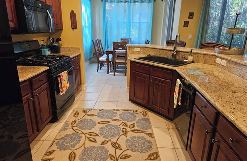 Tarpon Bay Condo | Cozy 2-bedroom condo with AC in fabulous Naples