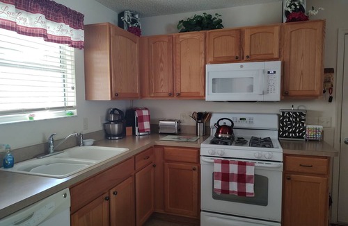 Mallory Square Cottage | Cozy 2-bedroom cottage