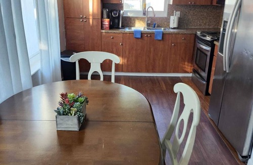 Pompano Beach House | Cozy 2-bedroom house in charming Pompano Beach with AC