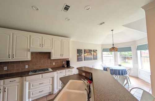 Keller House | Cozy 4 bedroom Home