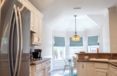 Keller House | Cozy 4 bedroom Home