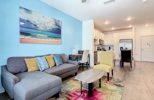 Lake Buena Vista Apartment | Cozy Apartment 10 mins to Disney
