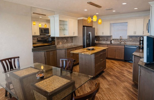 Belleair Beach House | Cozy Beach Front townhome in marvelous Belleair Beach, Sleeps up to 6 Guests