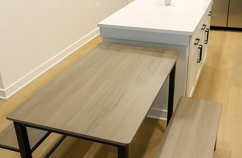 Sherman Apartment | Cozy & Chic - Worker Friendly