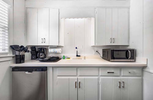 Siesta Key Cottage | Cozy Cottage Near Siesta Key Village!