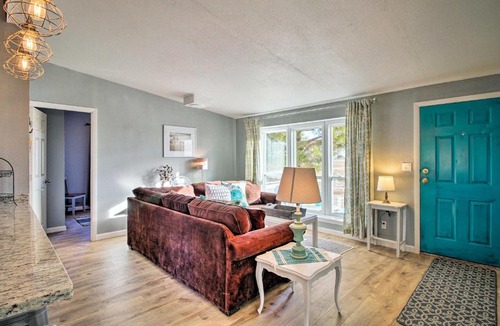 Moriarty House | Cozy Cottage on Farm, By Albuquerque and Santa Fe