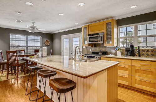 Galveston House | Cozy Cove