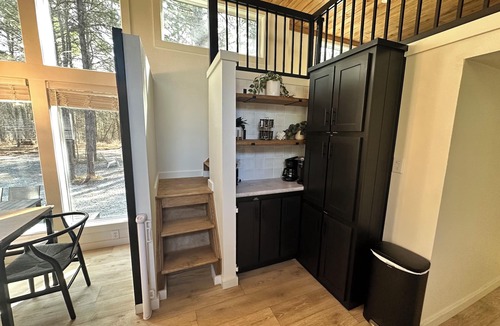 Dogwood Cabin | Cozy Cypress Cabin