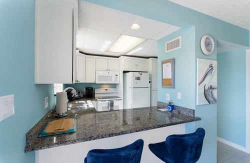 Cape Caneveral Beach Gardens House | Cozy home one block from the beach