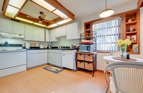 Lake Brant Cottage | Cozy Lutz Vacation Rental w/ Lake Access