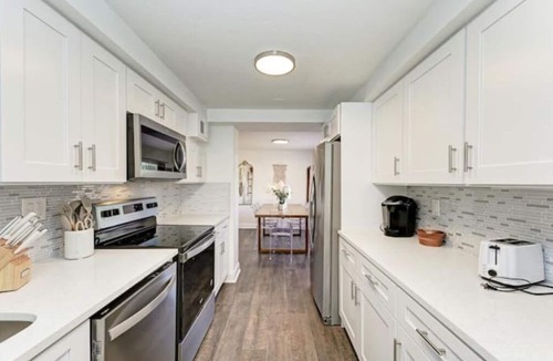 Sun Bay South House | Cozy luxurious Home Sleeps 8