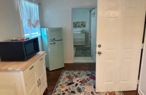 Alachua House | Cozy Luxury Cottage