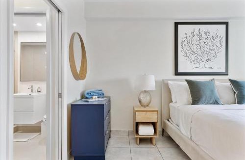 South of Fifth House | Cozy Miami Beach Apartment walking distance to Beach and Ocean