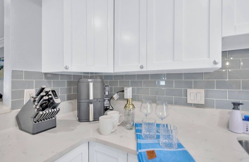 Capri Isle Condo | Cozy Open Waterfront view 2-3 bedroom Condo