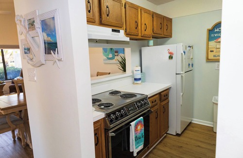 Miramar Beach Villa | Cozy Retreat in Seascape's Tennis Village, Steps from Pool, Perfect for Families