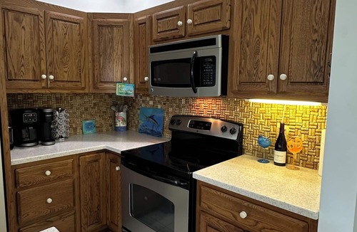 Cutthroat Harbor Estates House | Cozy spacious 2-BR in Cudjoe Key to explore the lower keys, 300 ft to open water