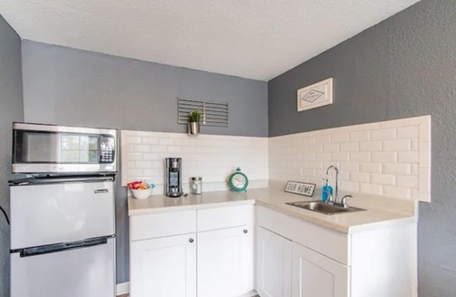 Urban Core Apartment | Cozy Studio at Liberty Park