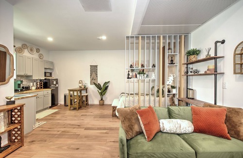 Naples Apartment | Cozy studio in the Heart of Naples