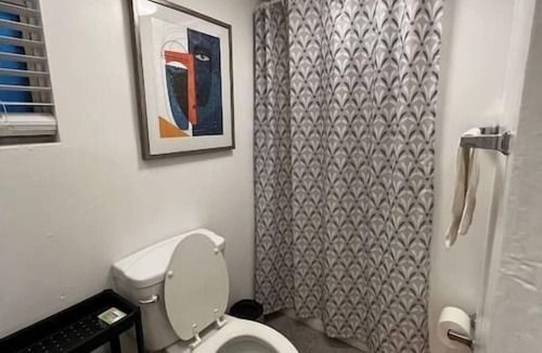 Little Haiti Apartment | Cozy Studio near Wynwood Design district.