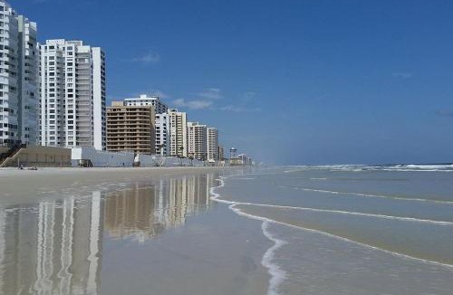 Daytona Beach Shores Hotel | Cozy Studio Suite Near Beach w Kitchenette #11