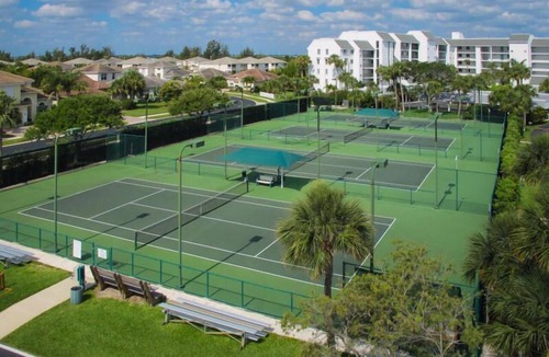 Fort Pierce Condo | CP 813 Golf Course View Condo - Paradise Vacation Rental in Ocean Village