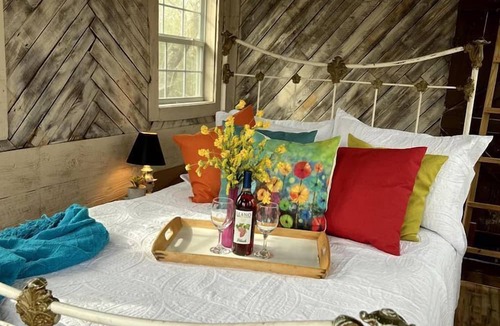 Celeste Cabin | Creekside Tree House with Private Pool in Celeste, Texas, for Memorable Glamping Stays in the South