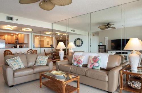 Sand Key Apartment | Crescent Beach Club 3B Beachfront Views of the Gulf