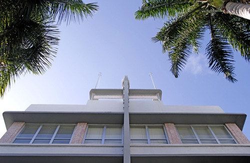 City Center Hotel | Crest Hotel Suites